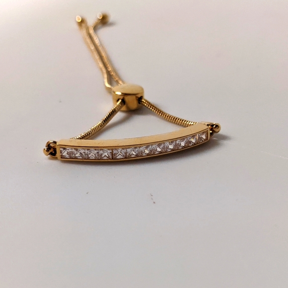 Adjustable Bracelet - Picture 1 of 3